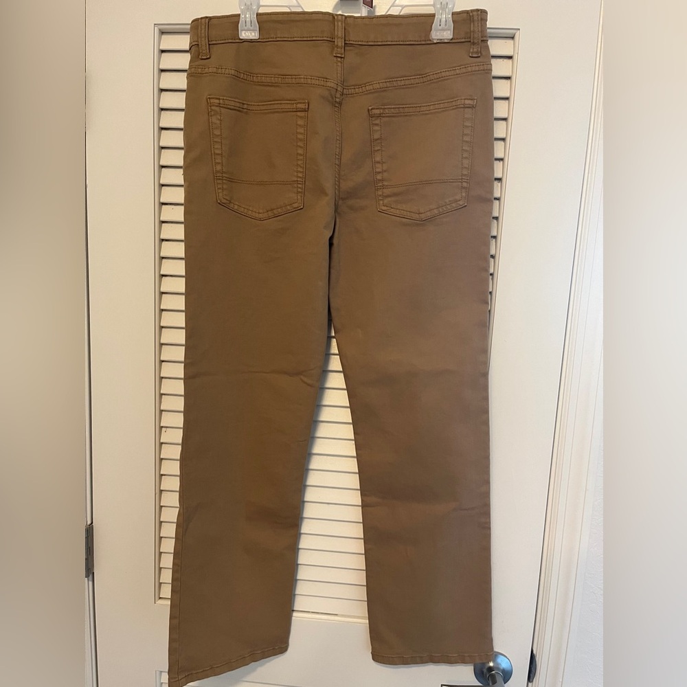 NEW! Cat & Jack Boys’ Relaxed Straight khaki Jeans. Husky.